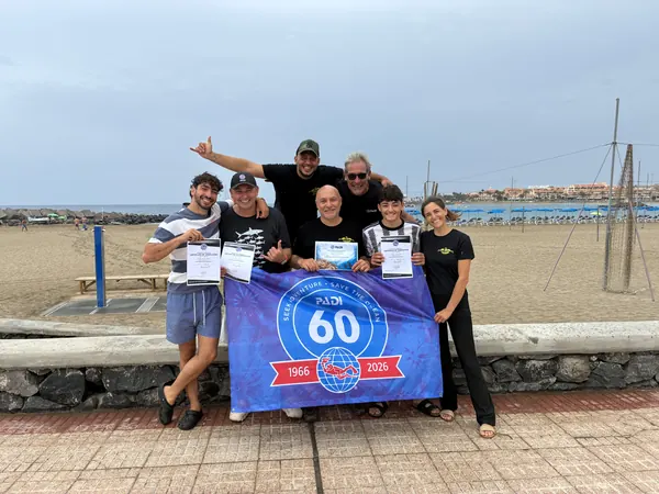 PADI 60 · The exam team
